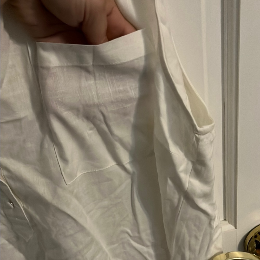 Torrid White Sleeveless Relaxed Blouse- NWT - Picture 3 of 11